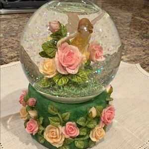Rotating Fairy Music Box Snow Globe Twinkle Sankyo "Waltz of the Flowers" roses